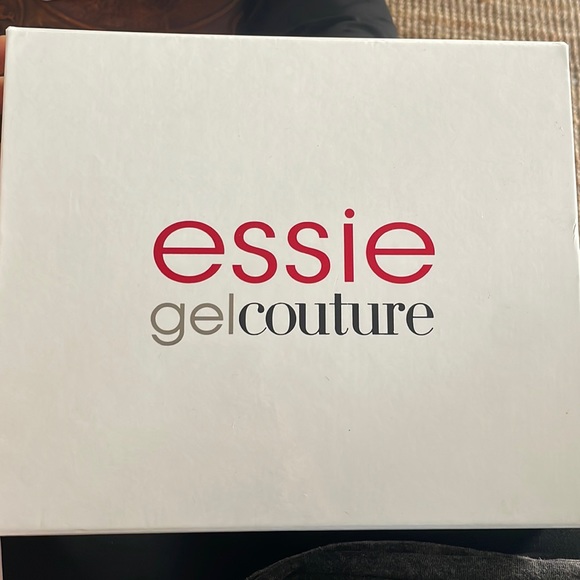 Essie Gel Couture 6 Polish Set - Picture 2 of 7